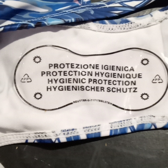 NWOT Swim Bottoms. XL - Picture 4 of 5